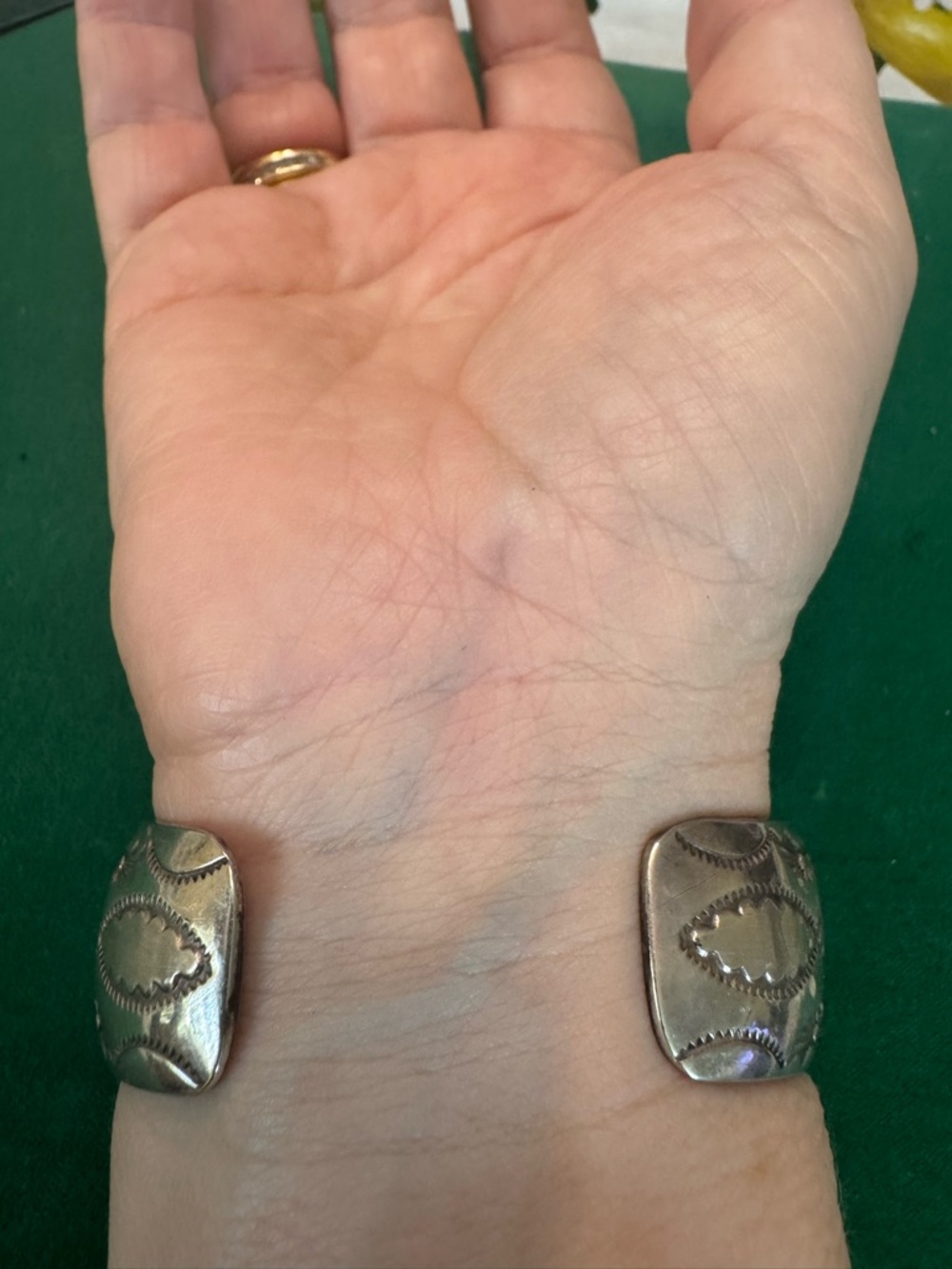 Rare Ida Peyton Navajo Sterling Silver Etched Cuff Bracelet - Picture 7 of 10